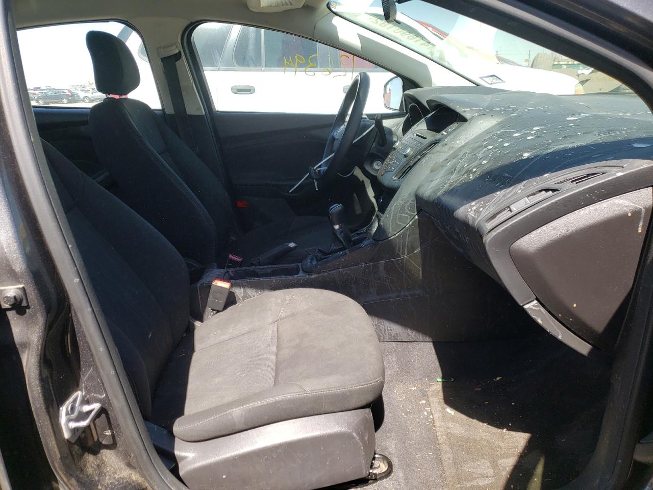 Photo 5 from auction – 2016 FORD FOCUS S with VIN 1FADP3E20GL297214
