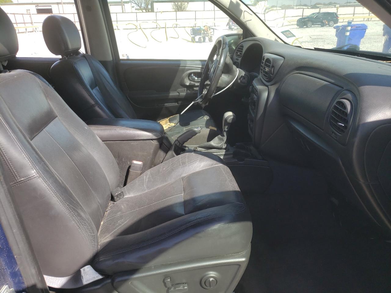 Photo 5 from auction – 2005 CHEVROLET TRAILBLAZE with VIN 1GNDS13S652379247