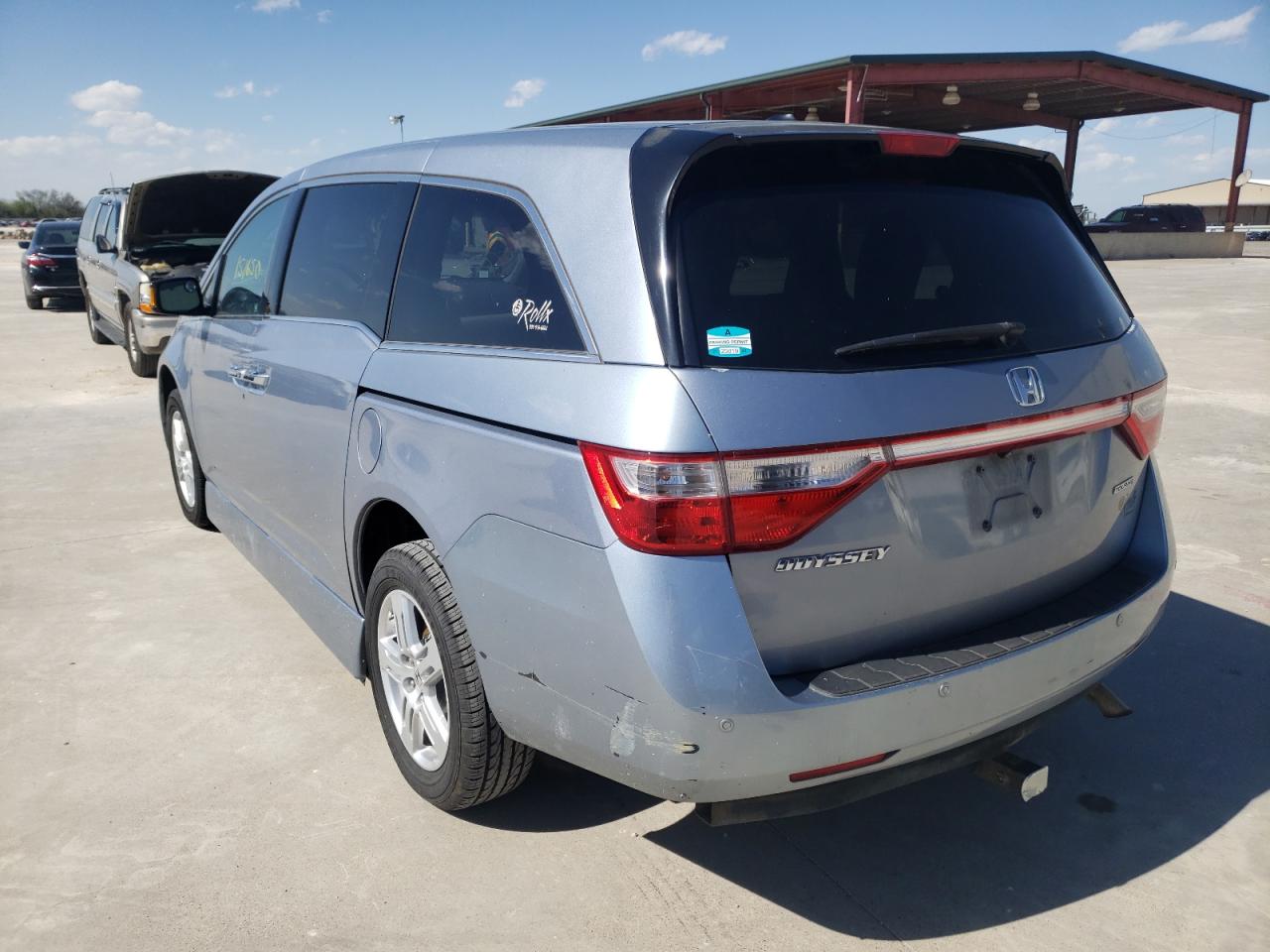 Photo 3 from auction – 2011 HONDA ODYSSEY TO with VIN 5FNRL5H93BB073429