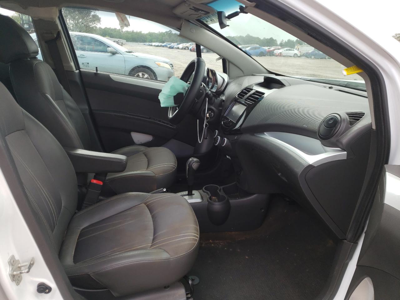 Photo 5 from auction – 2015 CHEVROLET SPARK 1LT with VIN KL8CD6S97FC735297