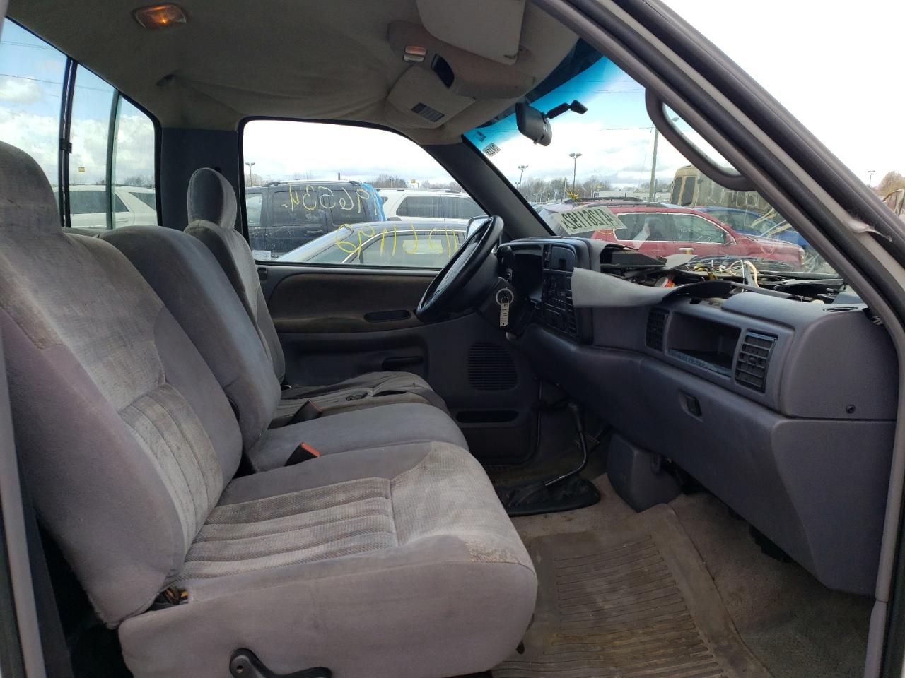 Photo 5 from auction – 1997 DODGE RAM 2500 with VIN 1B7KF26Z0VJ523982