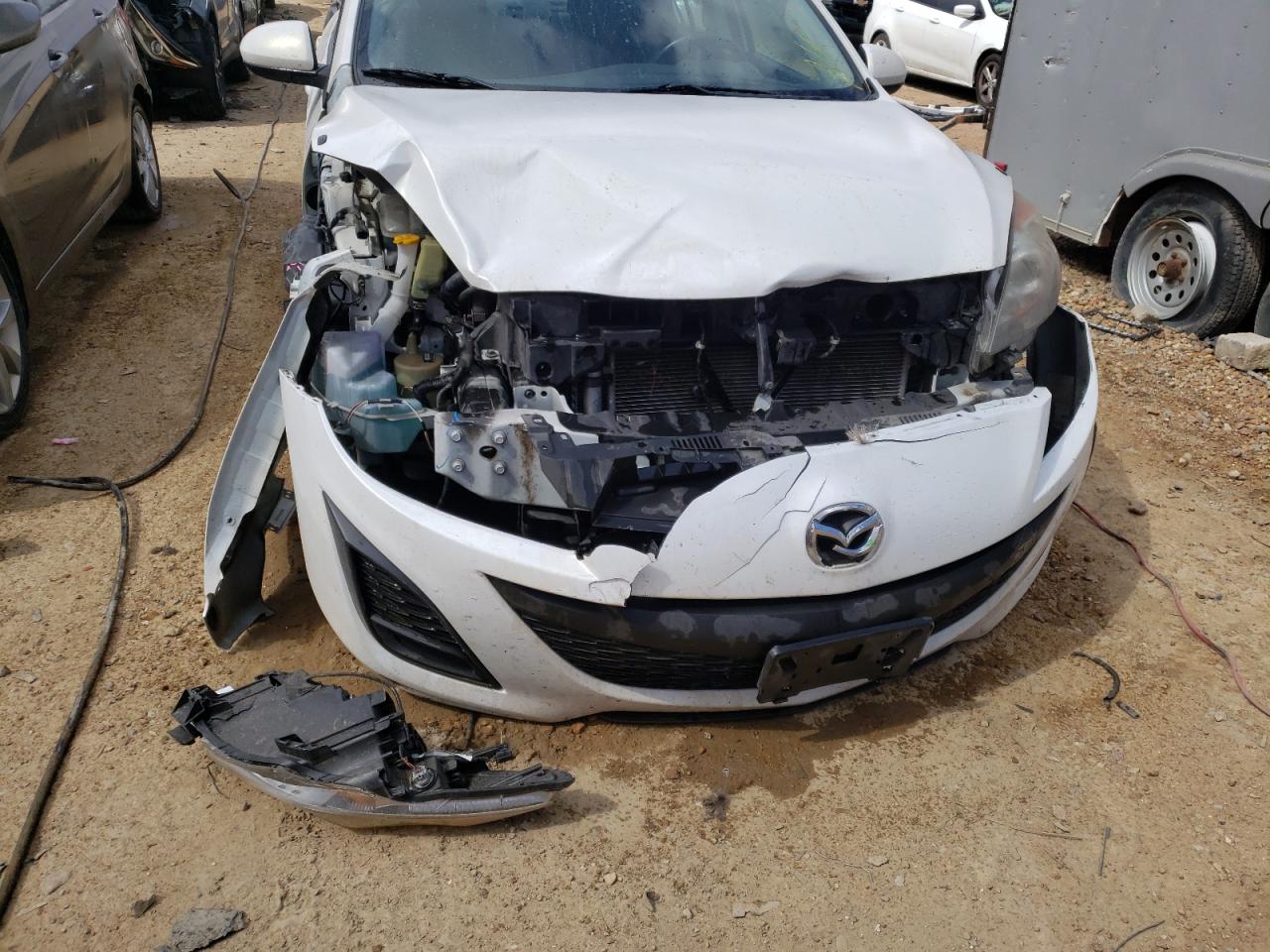 Photo 9 from auction – 2011 MAZDA 3 I with VIN JM1BL1VF8B1445599