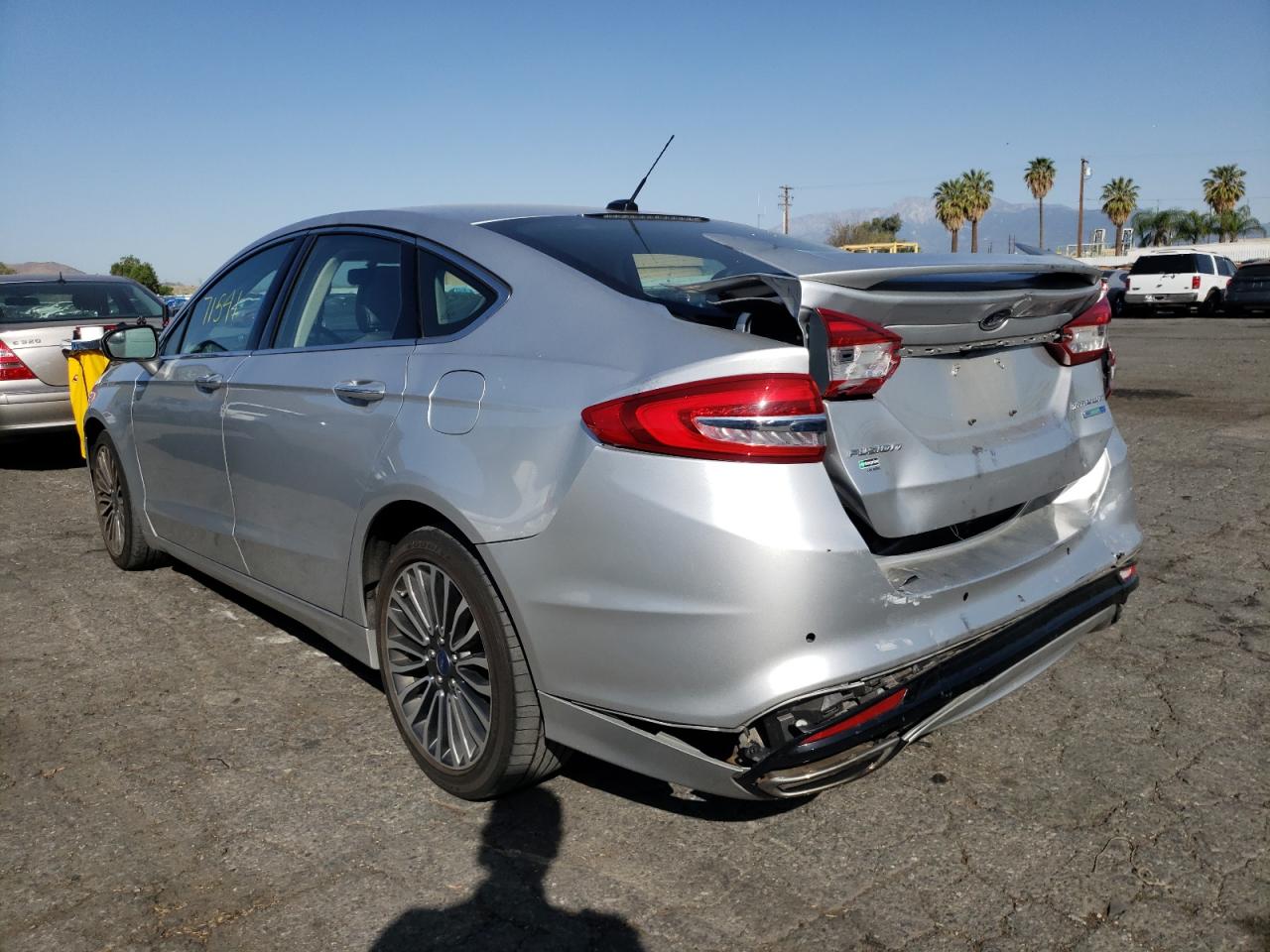 Photo 3 from auction – 2018 FORD FUSION TIT with VIN 3FA6P0D98JR137340