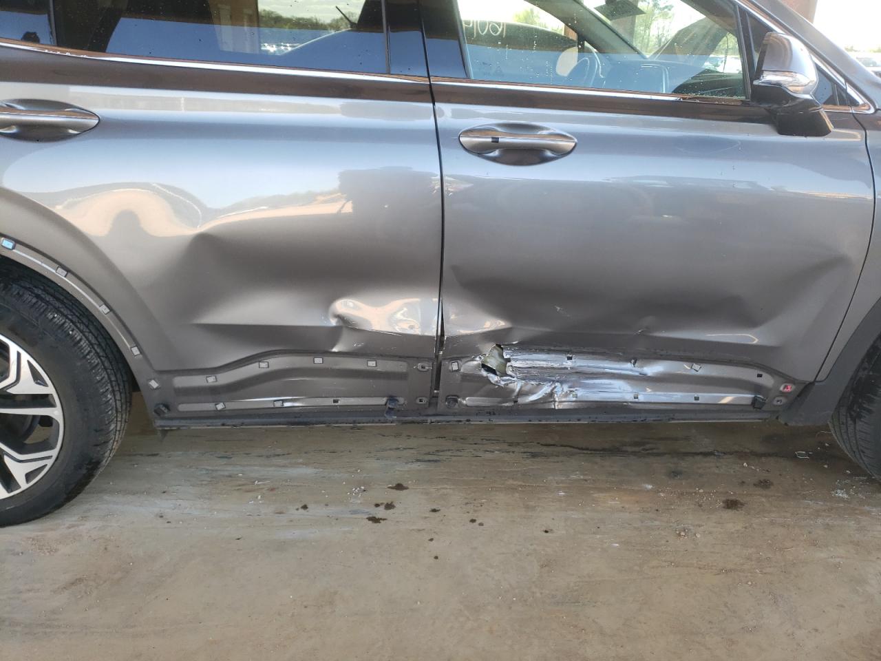 Photo 9 from auction – 2019 HYUNDAI SANTA FE L with VIN 5NMS53AA9KH034041