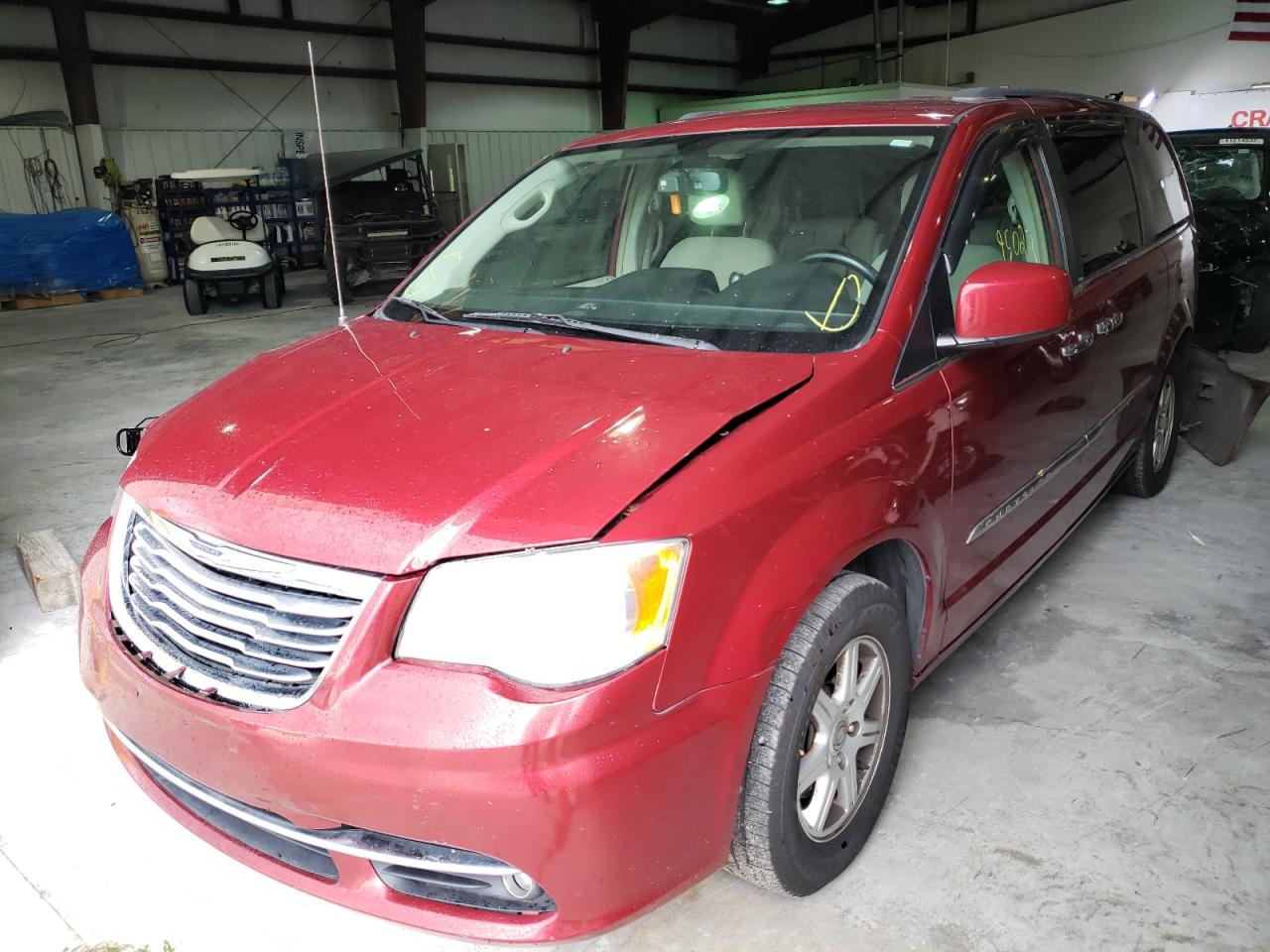 Photo 2 from auction – 2012 CHRYSLER TOWN & COU with VIN 2C4RC1BG7CR106826