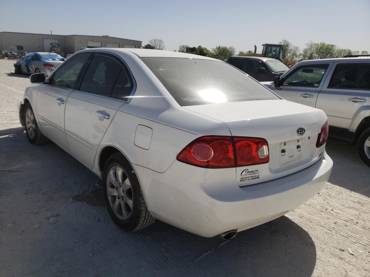 Photo 3 from auction – 2007 KIA OPTIMA LX with VIN KNAGE124675082817