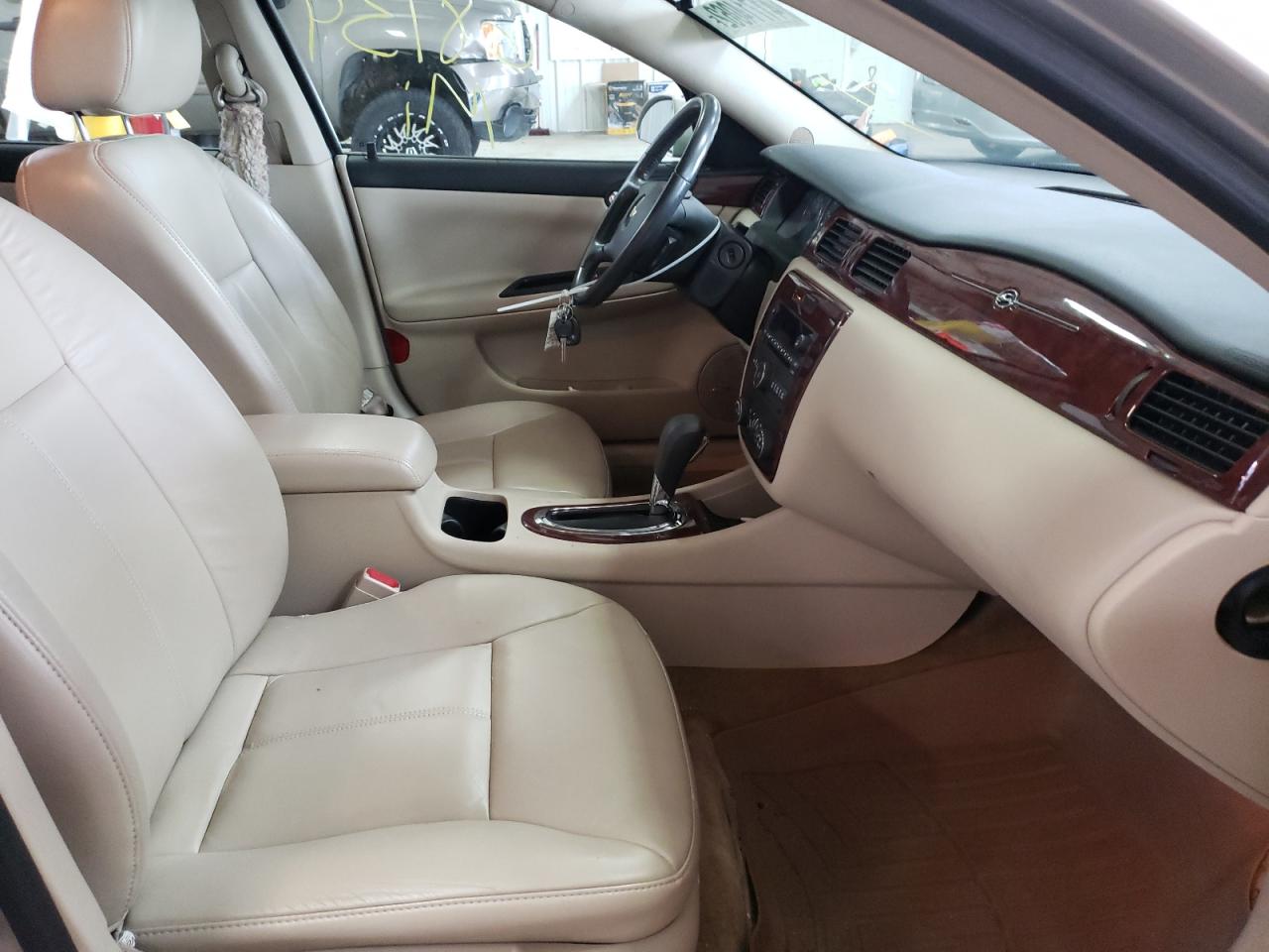 Photo 5 from auction – 2009 CHEVROLET IMPALA 1LT with VIN 2G1WT57K991210922