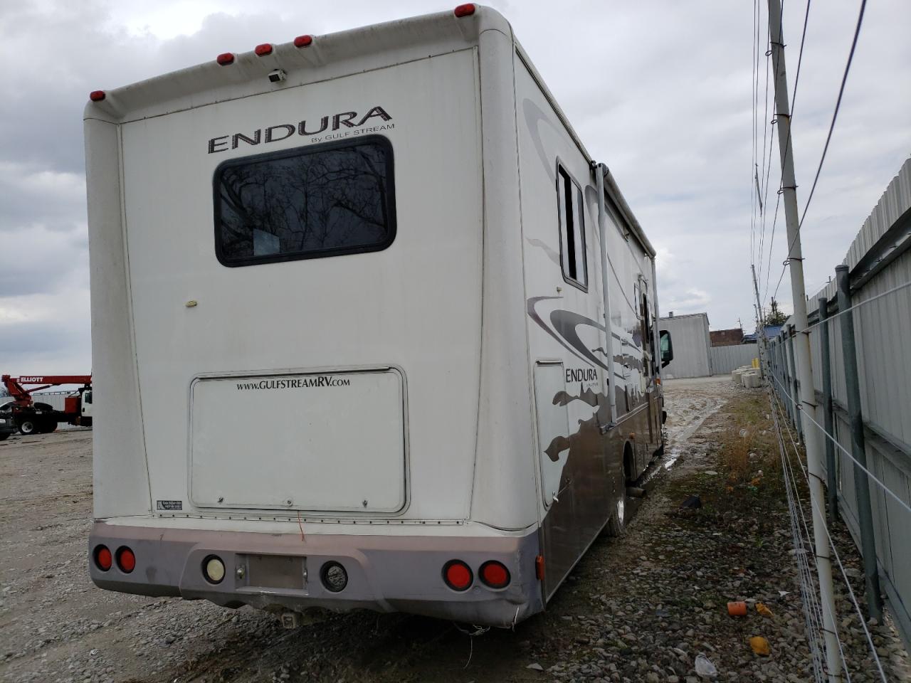 Photo 4 from auction – 2005 CHEVROLET C5500 with VIN 1GBE5U1E35F508271