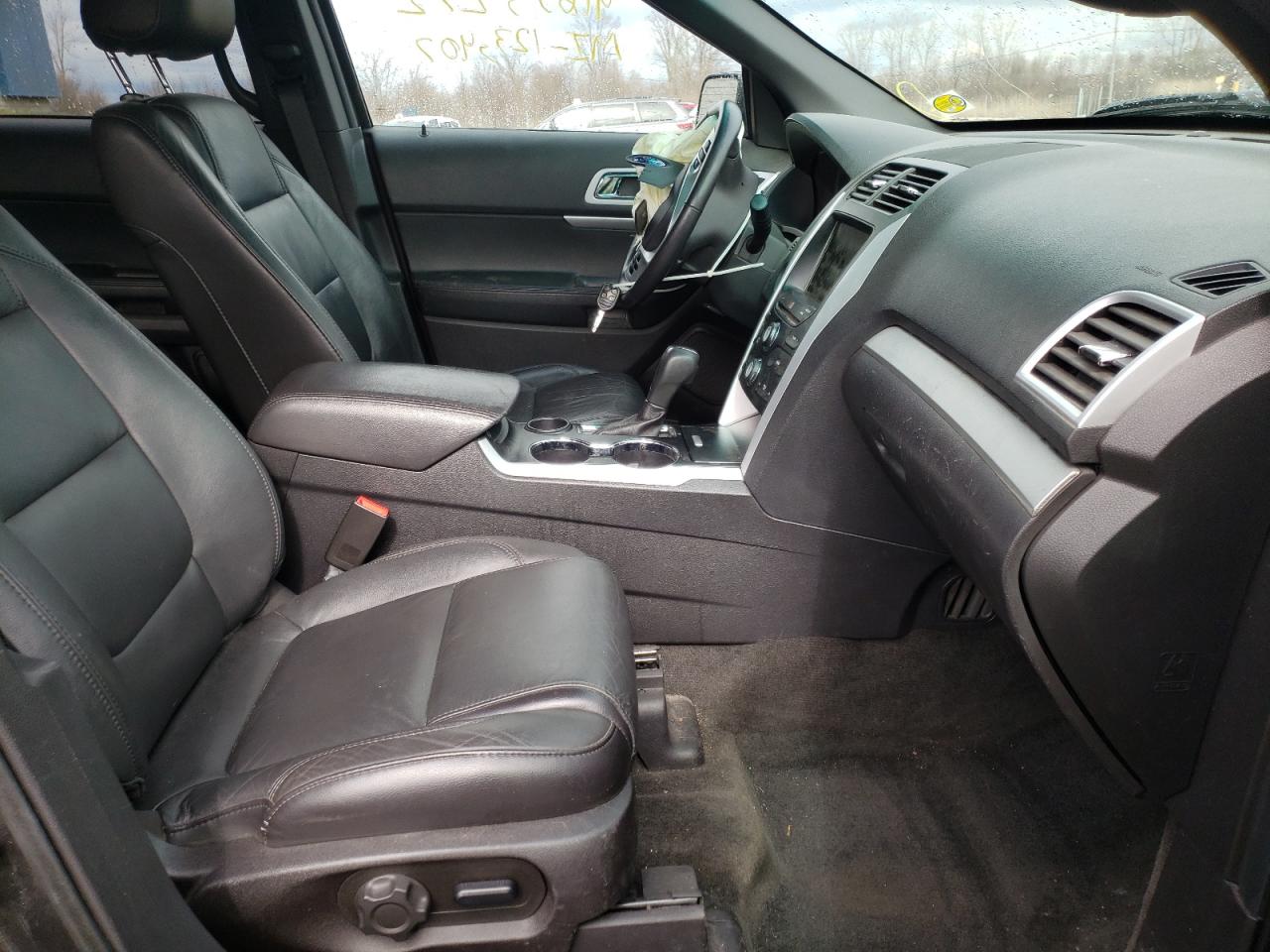 Photo 5 from auction – 2015 FORD EXPLORER X with VIN 1FM5K7D89FGA39691