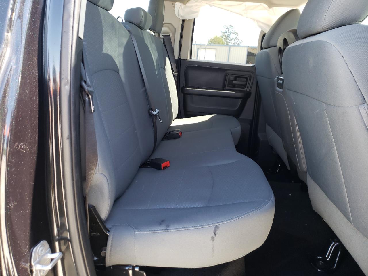 Photo 6 from auction – 2017 RAM 1500 ST with VIN 1C6RR6FT3HS836345