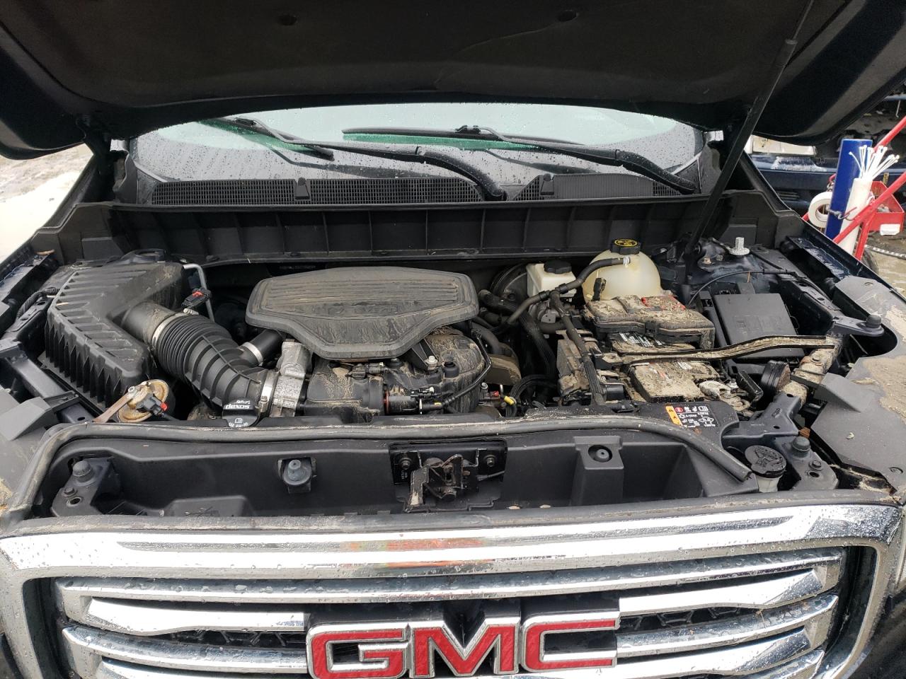 Photo 7 from auction – 2017 GMC ACADIA SLT with VIN 1GKKNULS3HZ198695