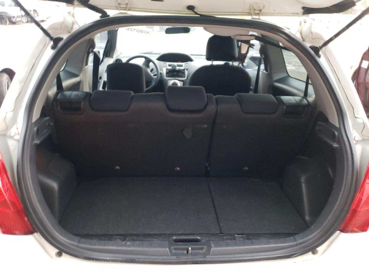 Photo 9 from auction – 2011 TOYOTA YARIS with VIN JTDJT4K32B5331940