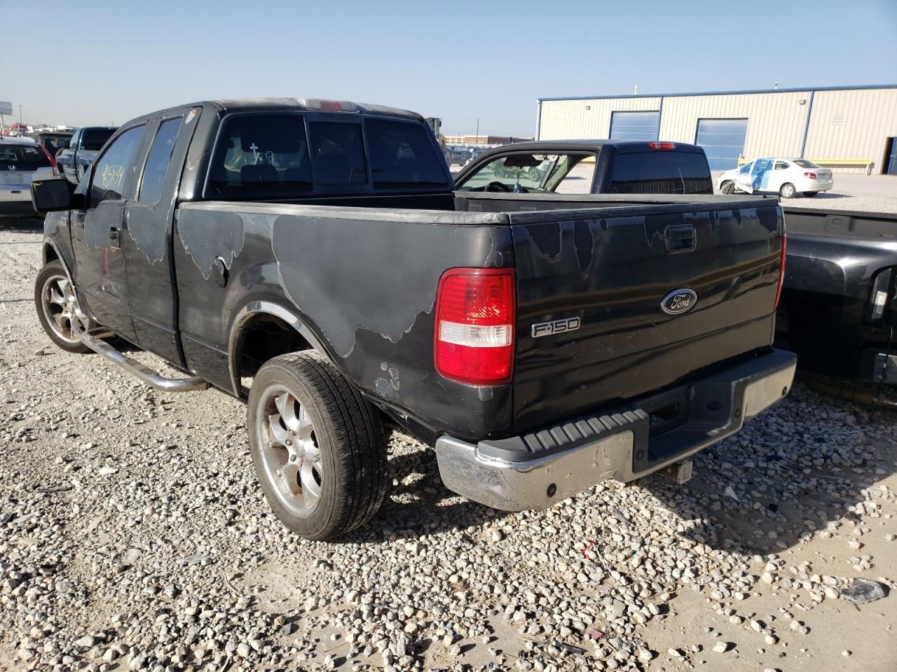 Photo 3 from auction – 2005 FORD F150 with VIN 1FTPX12525NA15599