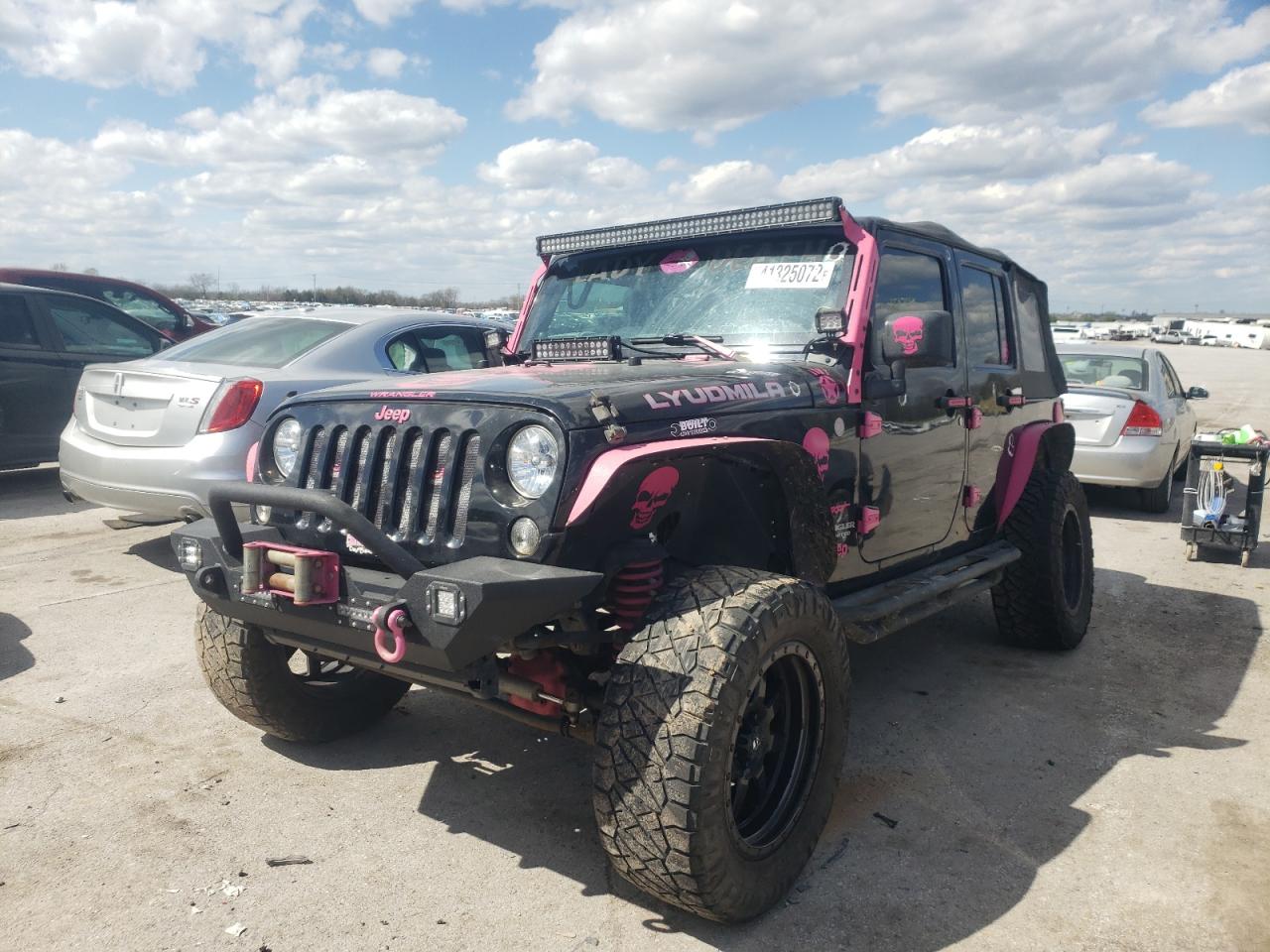 Photo 2 from auction – 2014 JEEP WRANGLER U with VIN 1C4BJWDG8EL130405