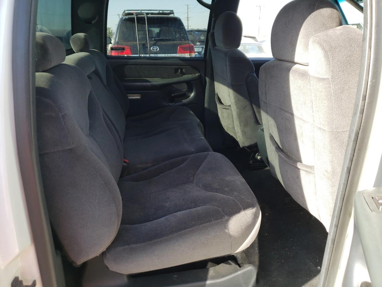 Photo 6 from auction – 2001 GMC NEW SIERRA with VIN 1GTJC33G11F111242