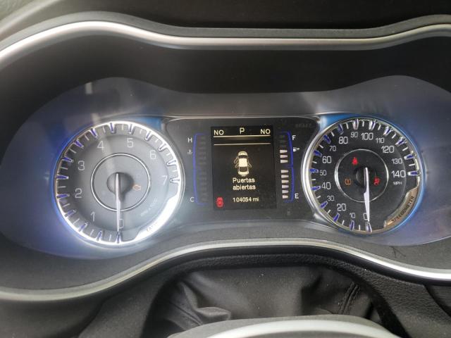 Photo 8 from auction – 2015 CHRYSLER 200 LIMITE with VIN 1C3CCCAB3FN607581