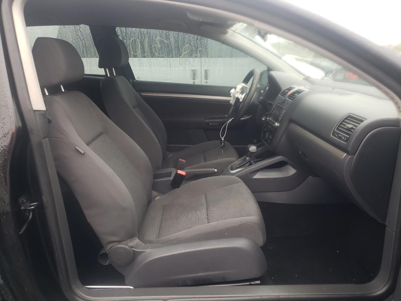 Photo 5 from auction – 2008 VOLKSWAGEN RABBIT with VIN WVWBA71K78W277204