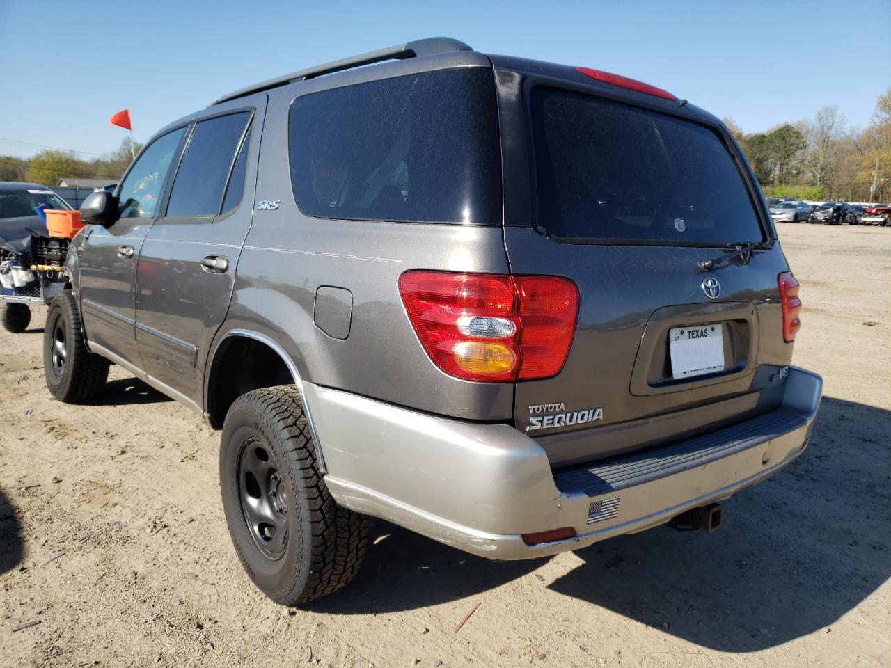 Photo 3 from auction – 2003 TOYOTA SEQUOIA SR with VIN 5TDZT34A73S175429