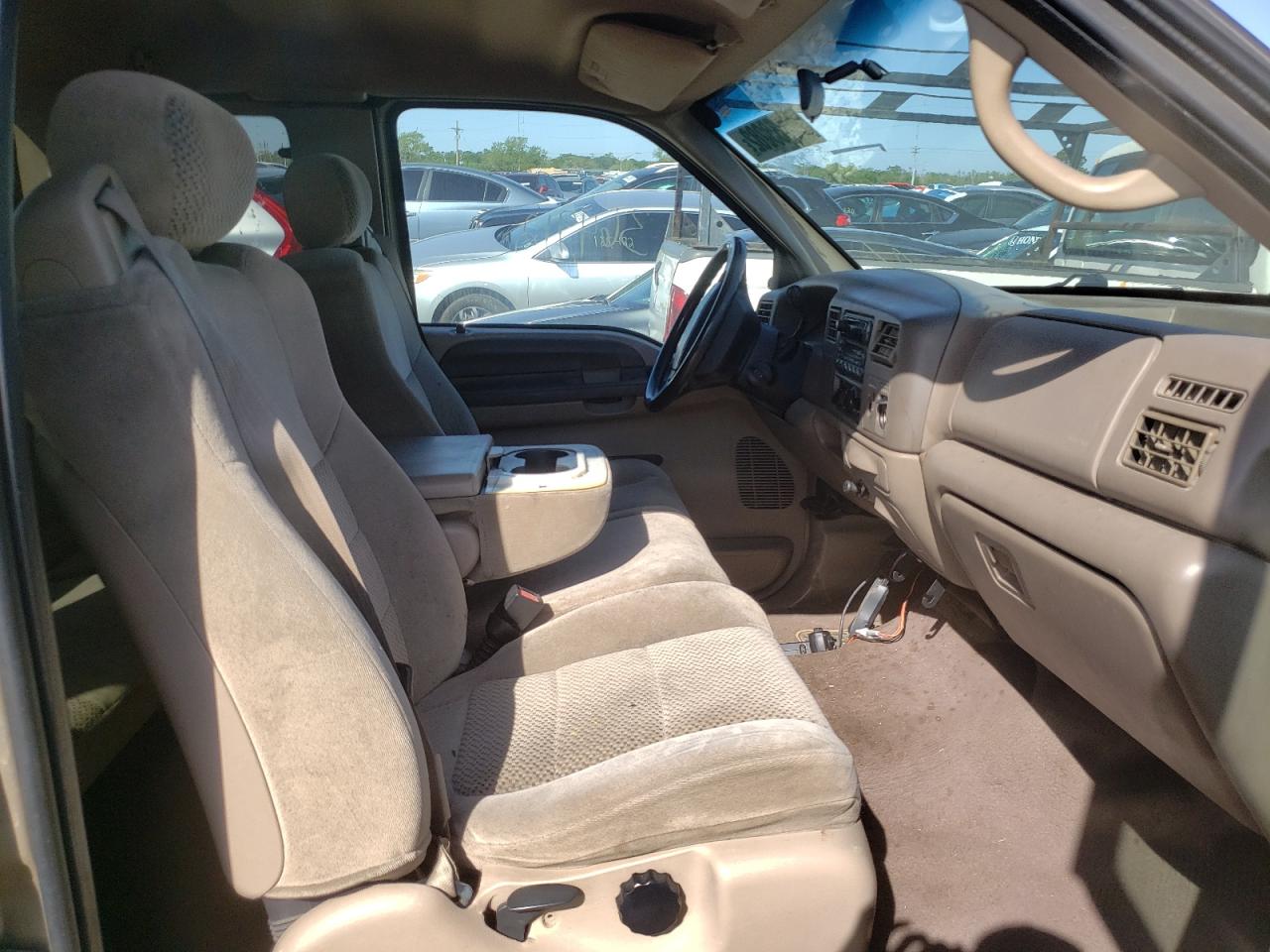 Photo 5 from auction – 2001 FORD F250 SUPER with VIN 1FTNX20FX1EA83183