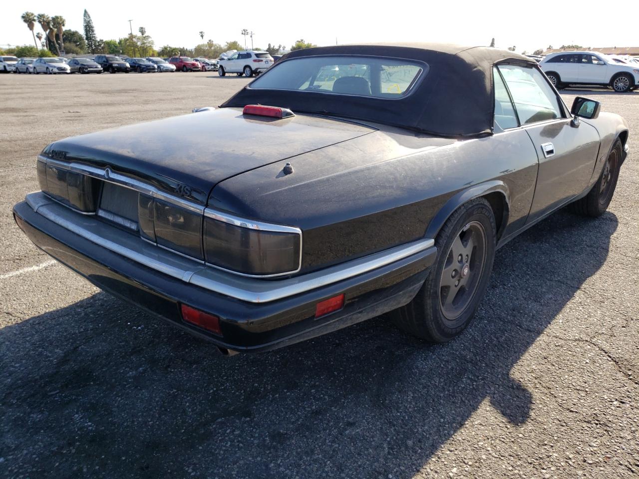 Photo 4 from auction – 1995 JAGUAR XJS 2+2 with VIN SAJNX2744SC199403