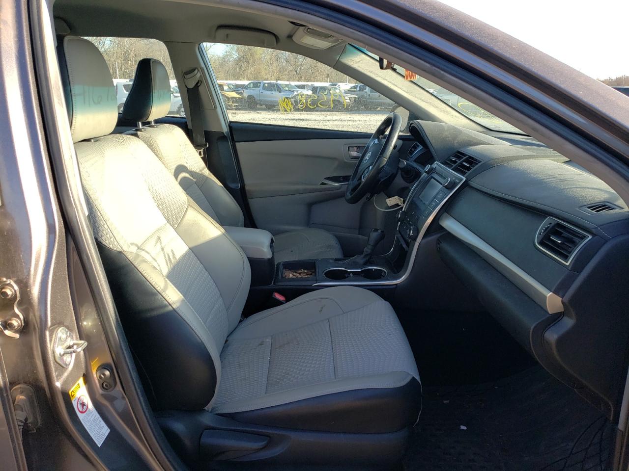 Photo 5 from auction – 2015 TOYOTA CAMRY LE with VIN 4T1BF1FK6FU041672