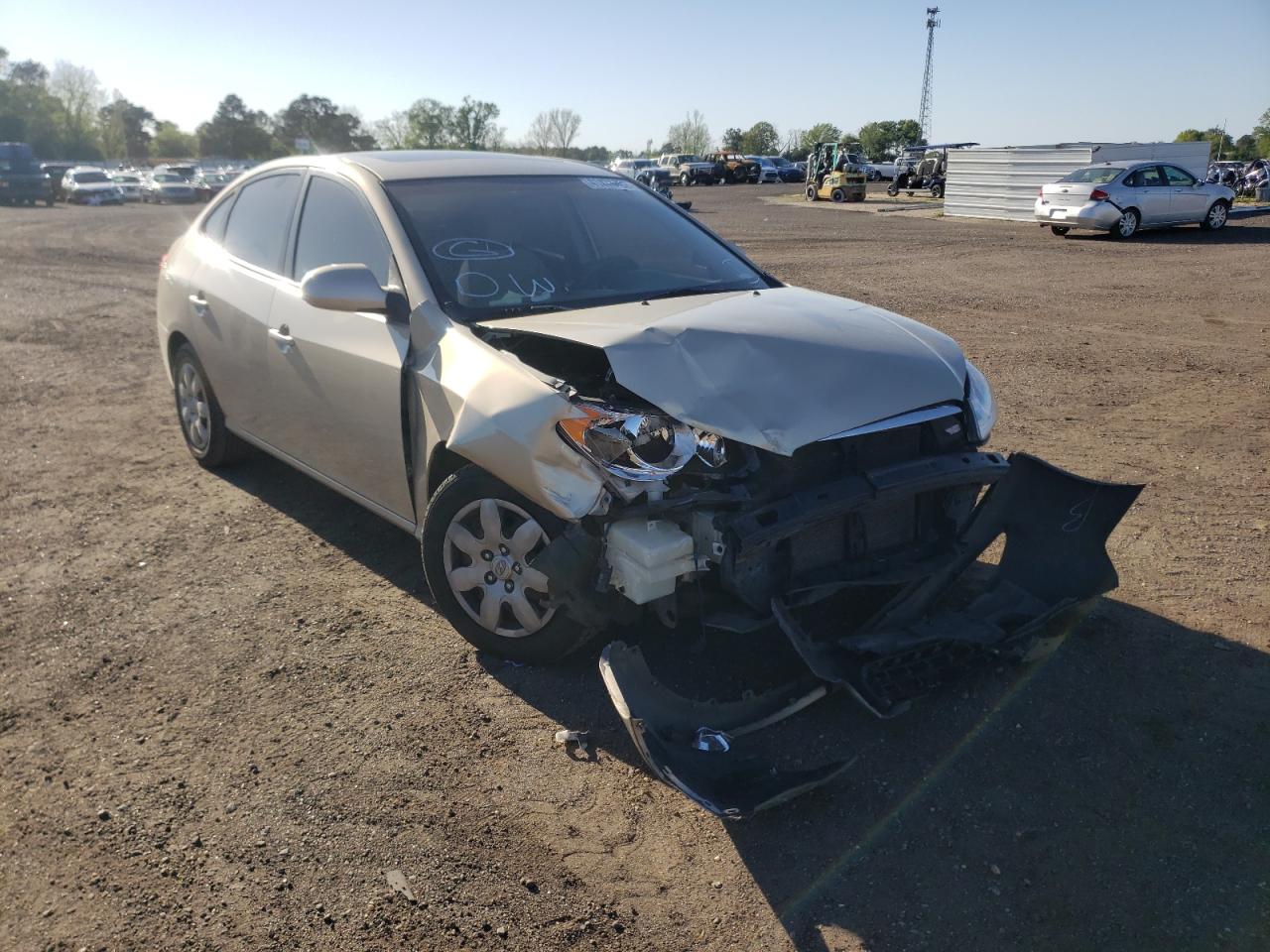 HYUNDAI ELANTRA GL 2008 with VIN KMHDU46D28U445895 - Photo from auction