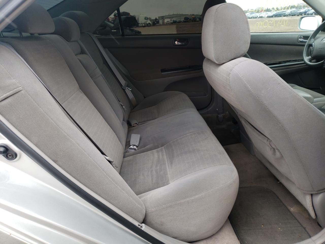 Photo 6 from auction – 2005 TOYOTA CAMRY LE with VIN 4T1BE32K15U073836