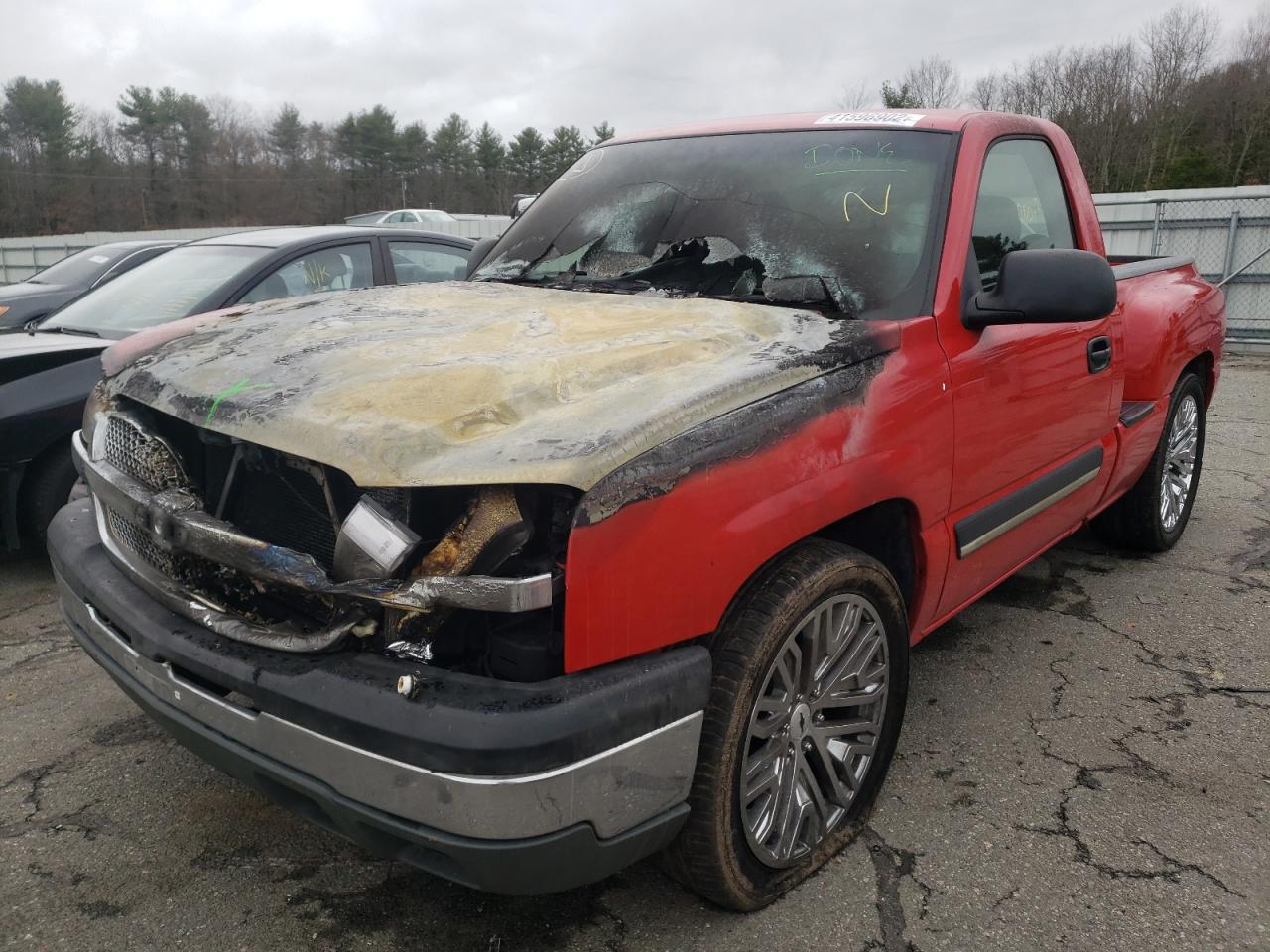 Photo 2 from auction – 2005 CHEVROLET SILVERADO with VIN 1GCEC14VX5Z183712
