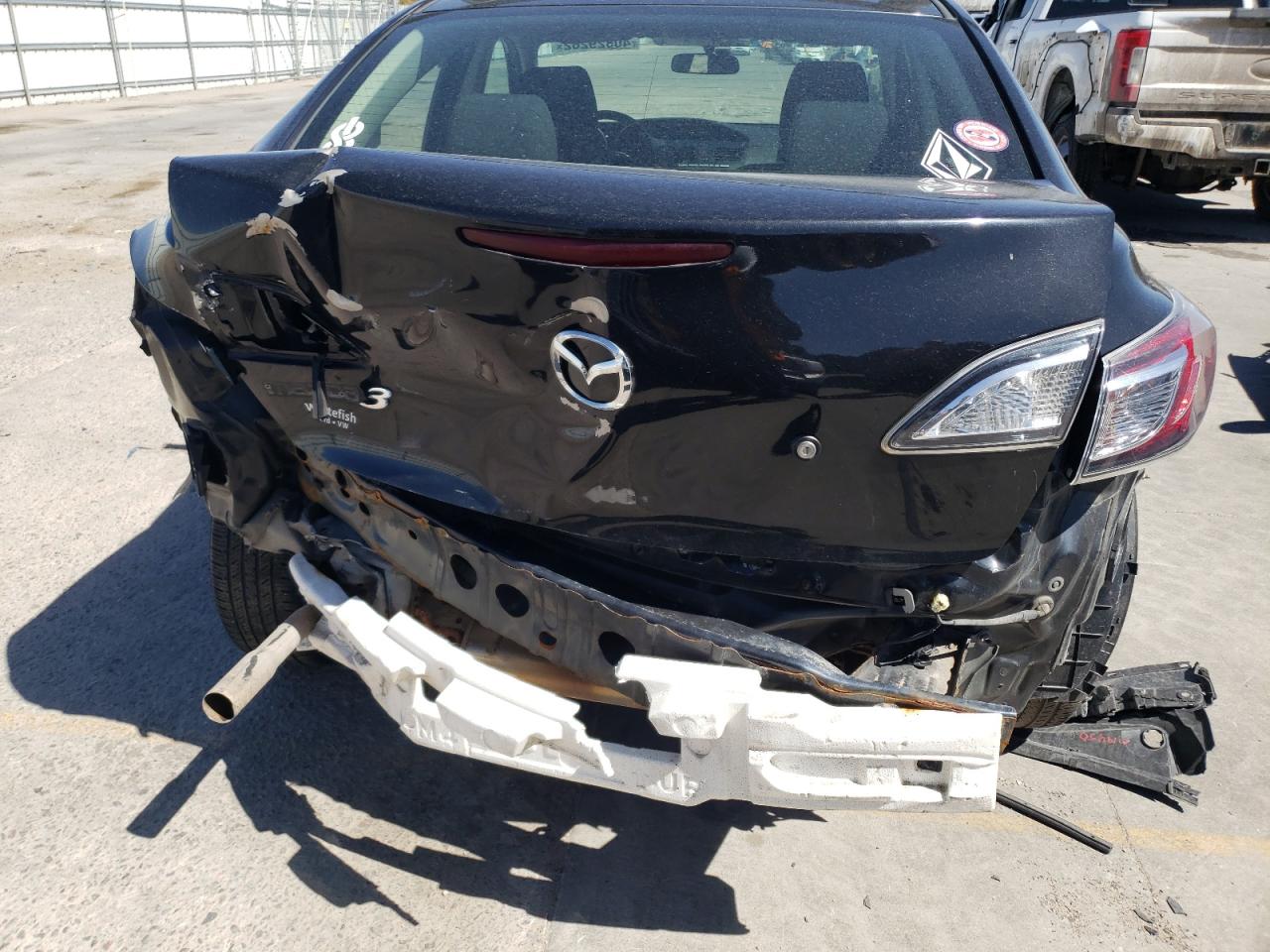 Photo 9 from auction – 2011 MAZDA 3 I with VIN JM1BL1UF1B1366082