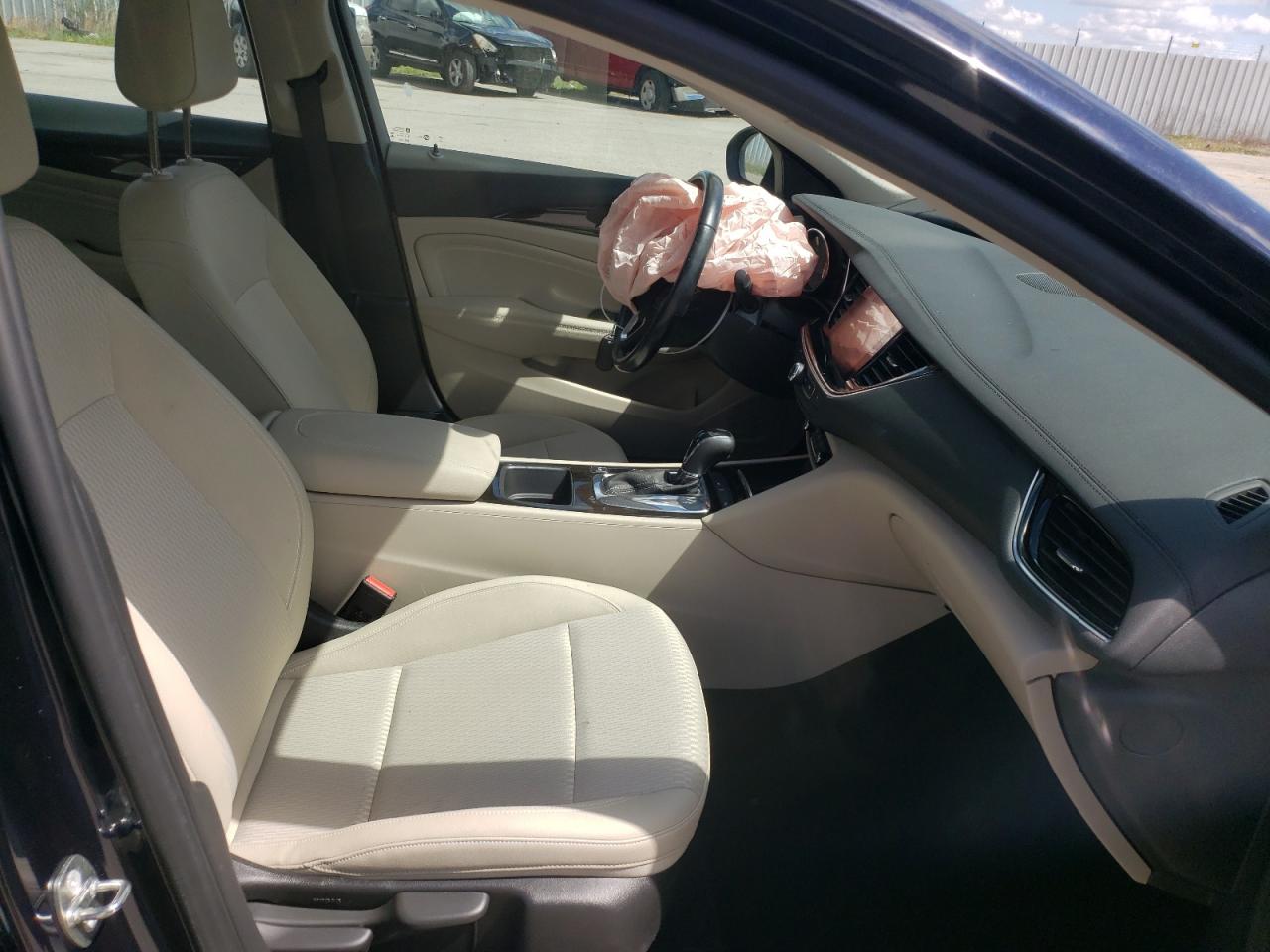 Photo 5 from auction – 2018 BUICK REGAL PREF with VIN W04GM6SX6J1130032
