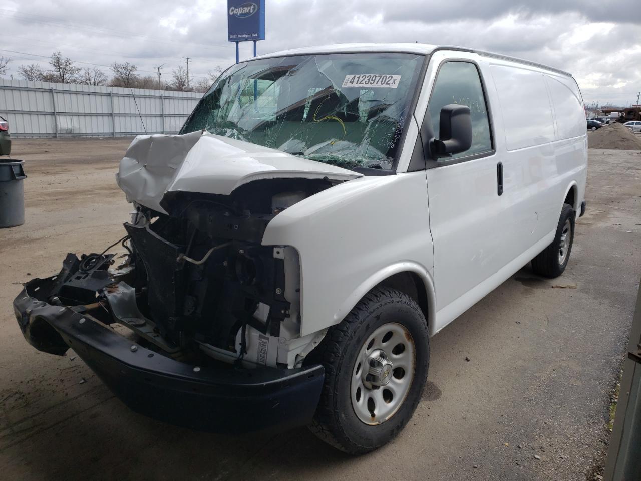 Photo 2 from auction – 2013 CHEVROLET EXPRESS G1 with VIN 1GCSGAFX5D1152757