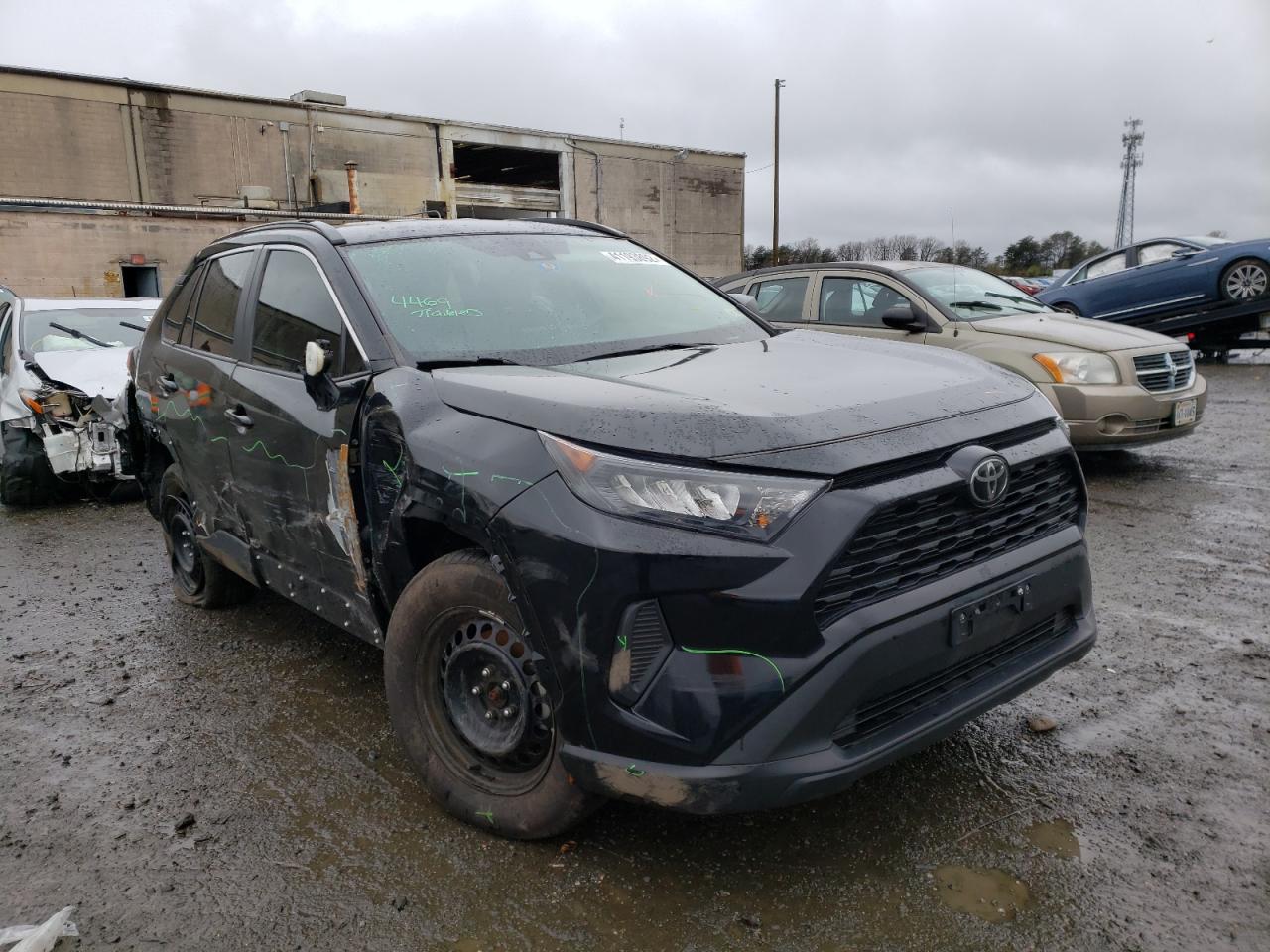 TOYOTA RAV4 LE 2019 with VIN 2T3H1RFV6KC019689 - Photo from auction