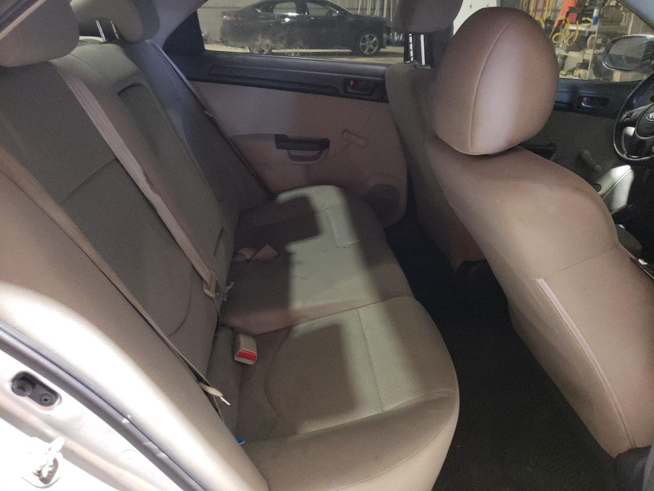 Photo 6 from auction – 2012 KIA FORTE LX with VIN KNAFT4A21C5532211