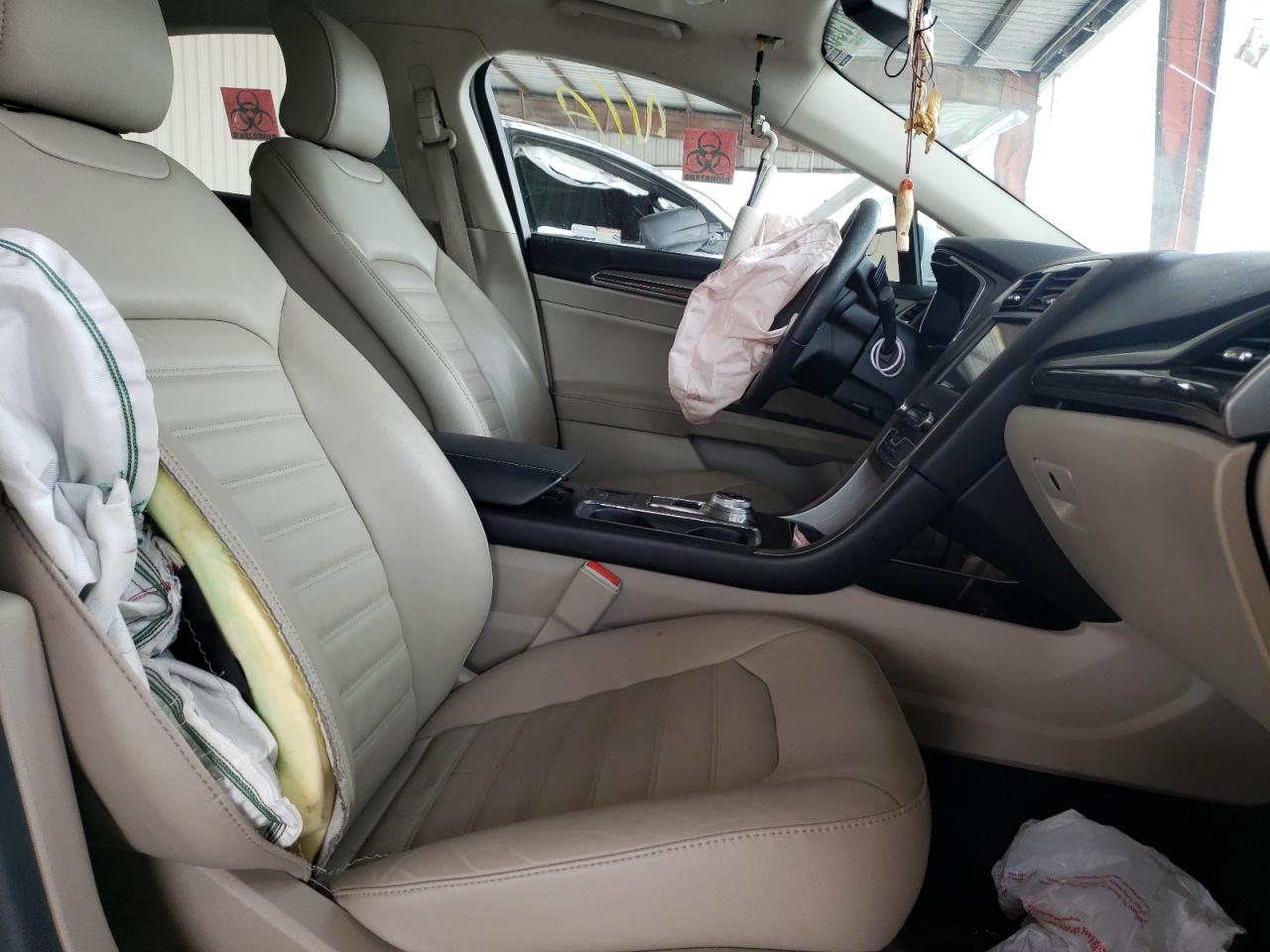 Photo 5 from auction – 2018 FORD FUSION SE with VIN 3FA6P0HD3JR223752