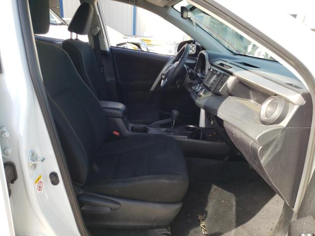 Photo 9 from auction – 2018 TOYOTA RAV4 LE with VIN 2T3ZFREV2JW466301