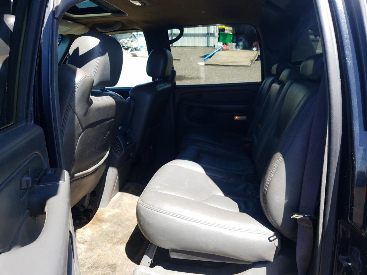 Photo 6 from auction – 2003 CHEVROLET AVALANCHE with VIN 3GNEK13TX3G117085