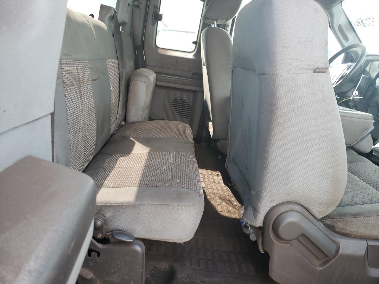 Photo 9 from auction – 2011 FORD F250 SUPER with VIN 1FT7X2B60BEA85628