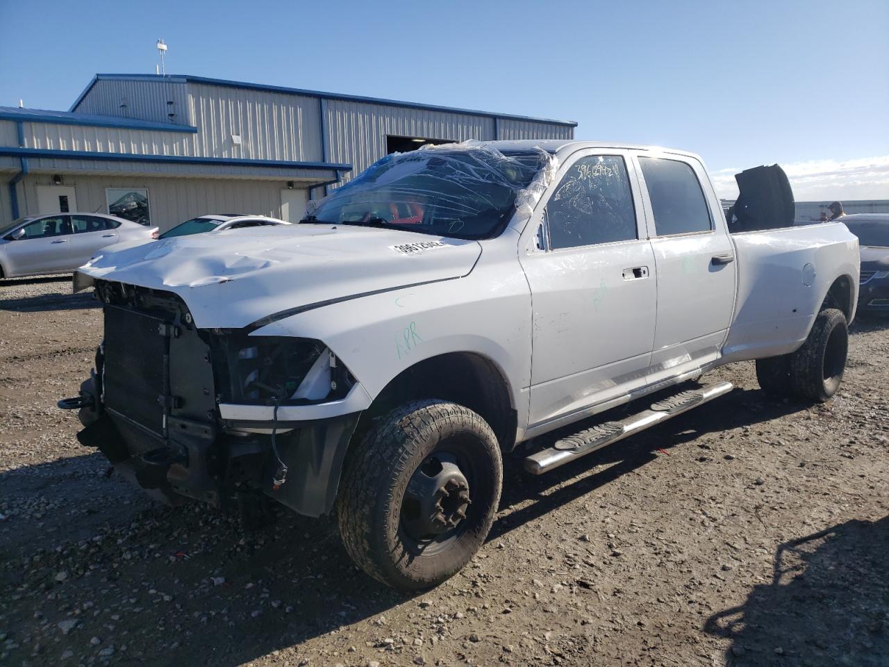 Photo 2 from auction – 2014 RAM 3500 ST with VIN 3C63RRGL9EG233005