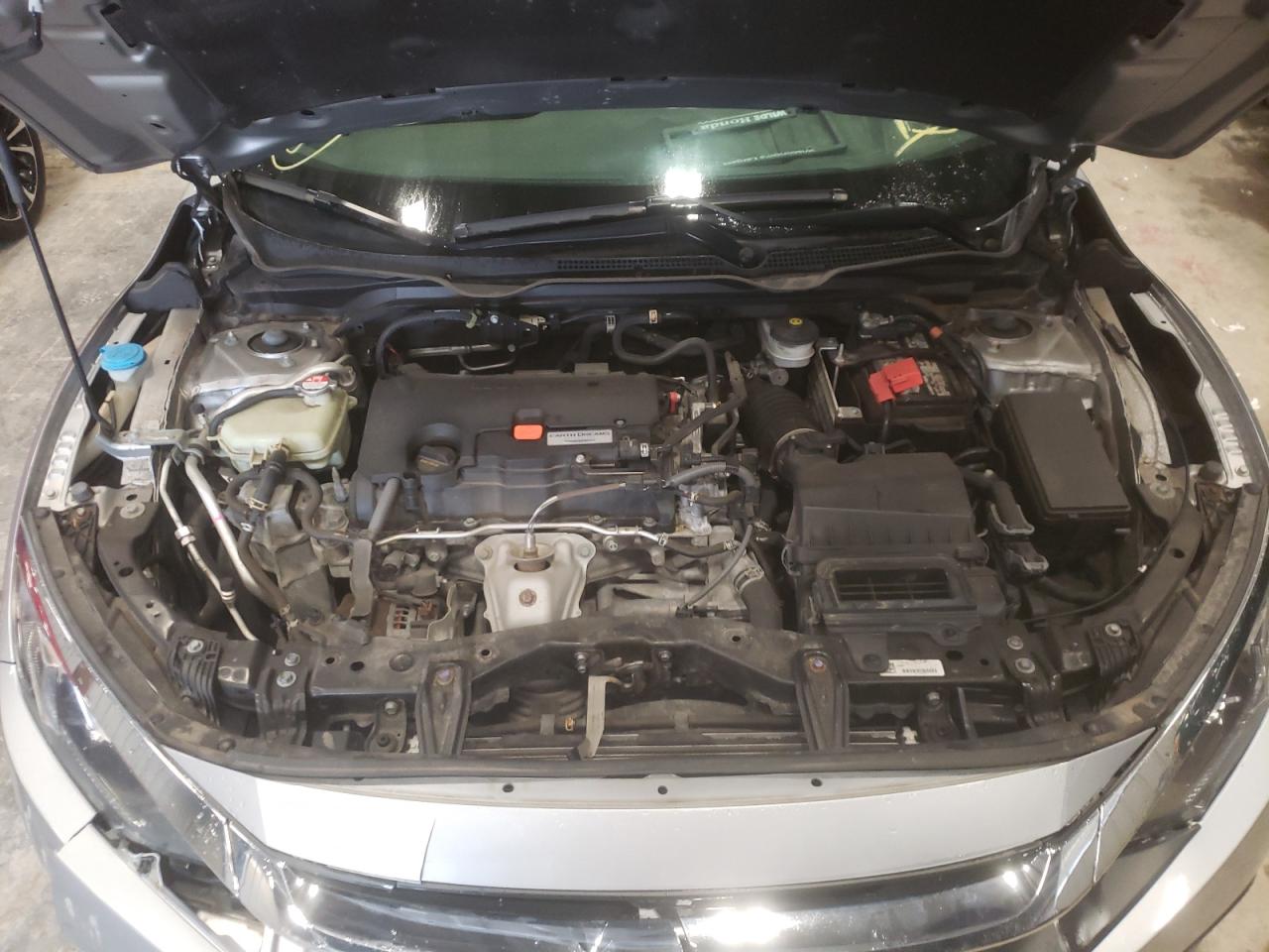 Photo 7 from auction – 2016 HONDA CIVIC LX with VIN 19XFC2F58GE068399