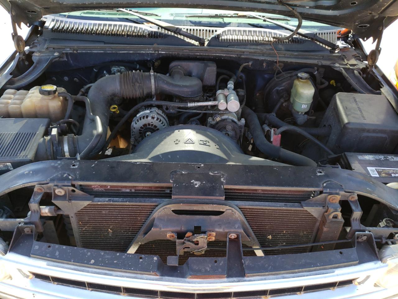 Photo 7 from auction – 2002 CHEVROLET SILVERADO with VIN 1GCEC14W32Z122643