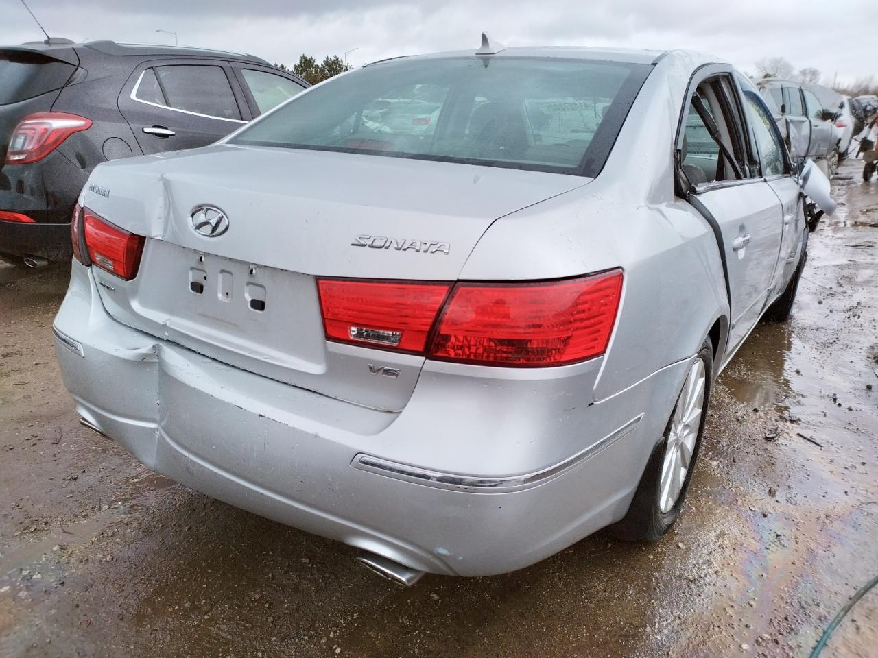 Photo 4 from auction – 2009 HYUNDAI SONATA SE with VIN 5NPEU46F19H536629