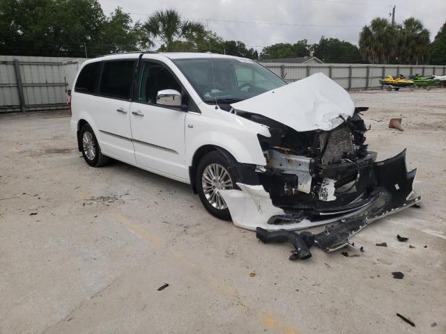 CHRYSLER TOWN & COU 2014 with VIN 2C4RC1CG1ER224498 - Photo from auction