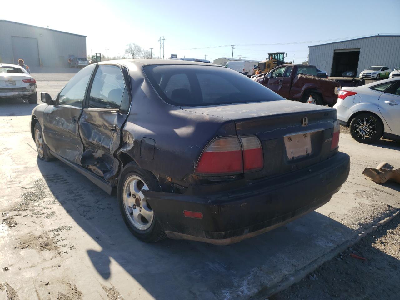 Photo 3 from auction – 1997 HONDA ACCORD SE with VIN 1HGCD560XVA229245