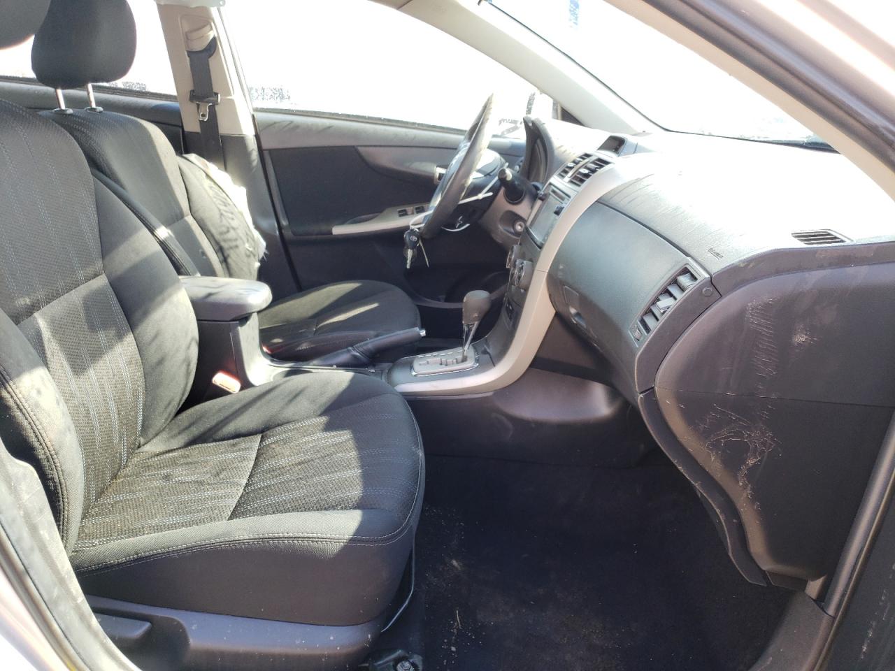 Photo 5 from auction – 2012 TOYOTA COROLLA BA with VIN 2T1BU4EE9CC896902