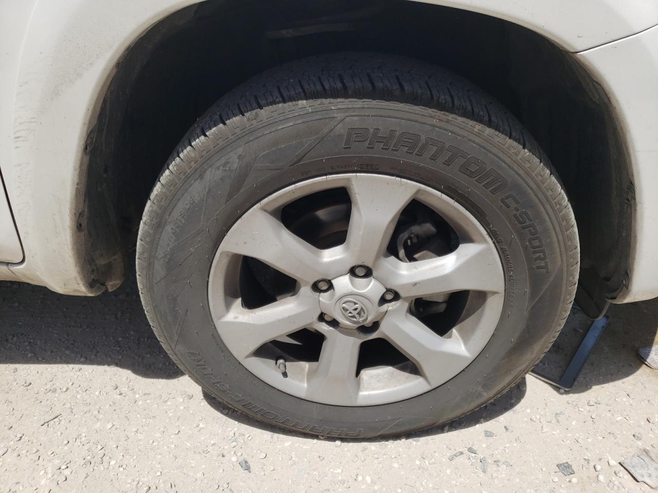 Photo 9 from auction – 2011 TOYOTA RAV4 LIMIT with VIN 2T3YK4DV4BW011396