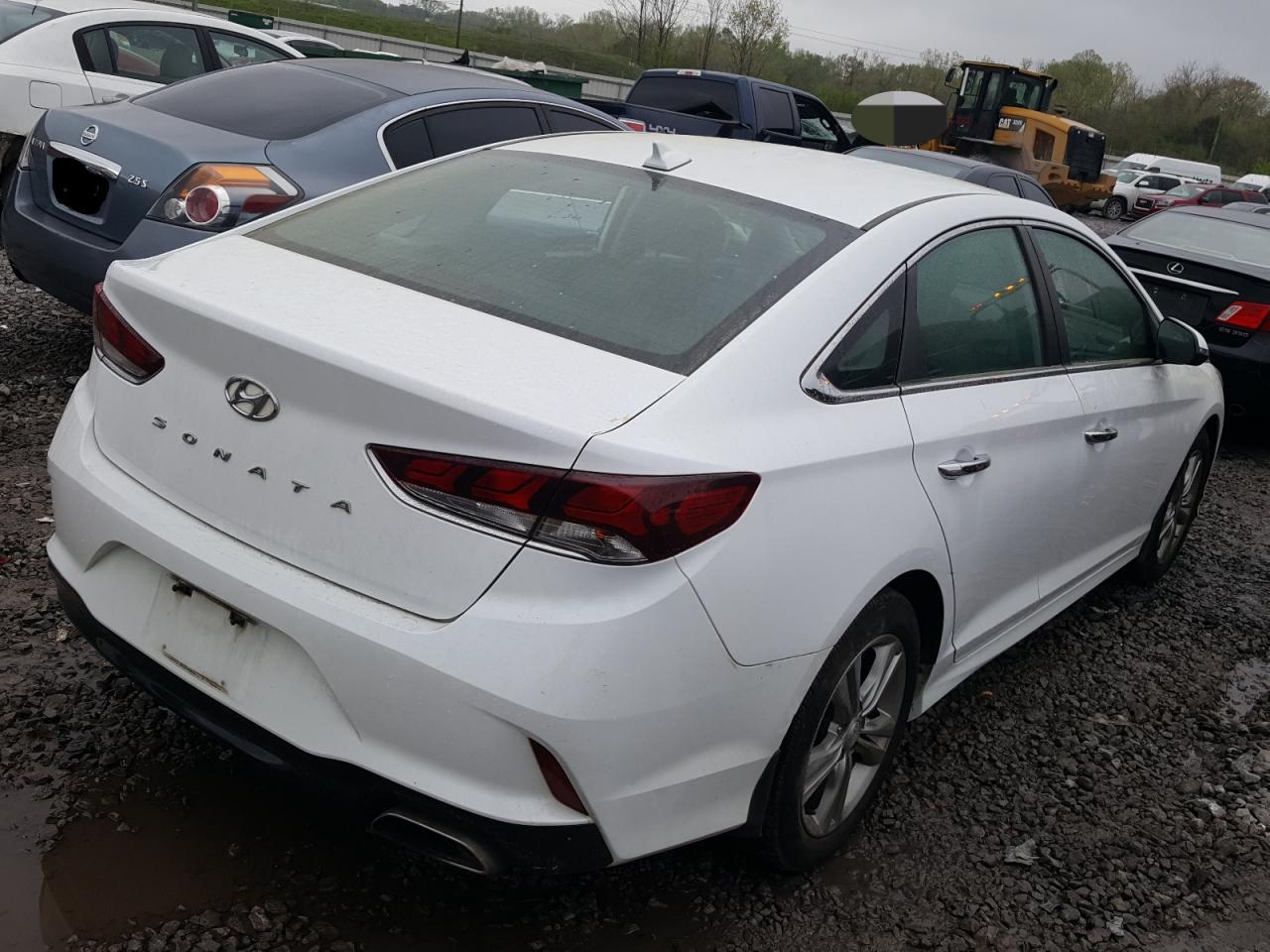 Photo 4 from auction – 2019 HYUNDAI SONATA LIM with VIN 5NPE34AF5KH791879