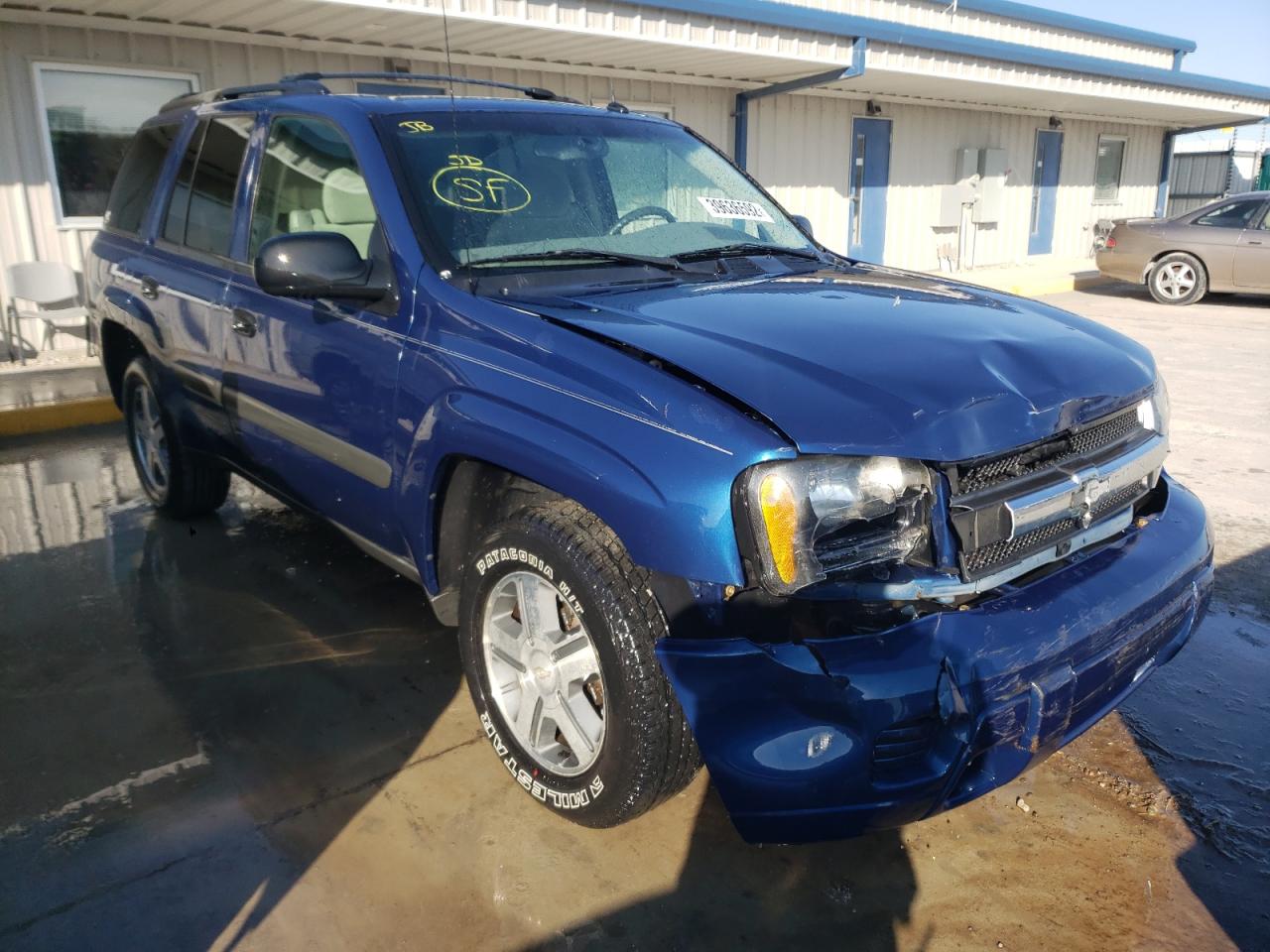 CHEVROLET TRAILBLAZE 2005 with VIN 1GNDT13S752372045 - Photo from auction