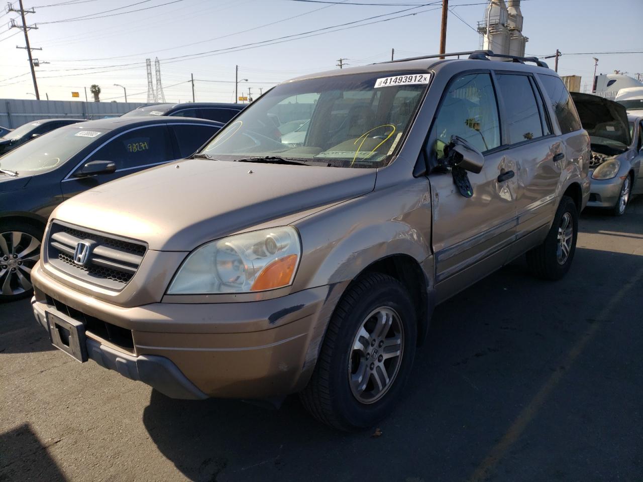 Photo 2 from auction – 2004 HONDA PILOT with VIN 2HKYF18514H577734