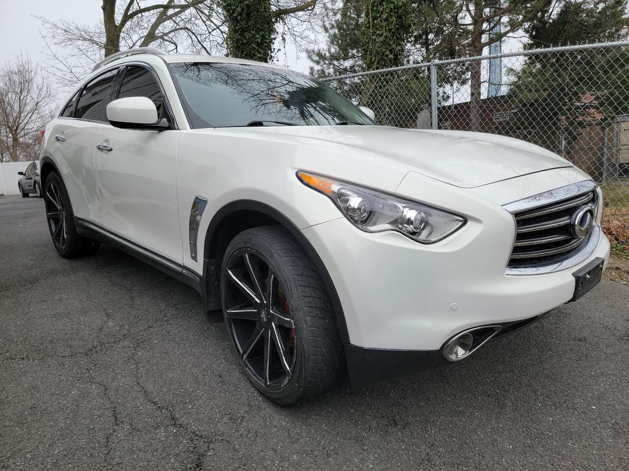 INFINITI FX37 2013 with VIN JN8CS1MW1DM174626 - Photo from auction