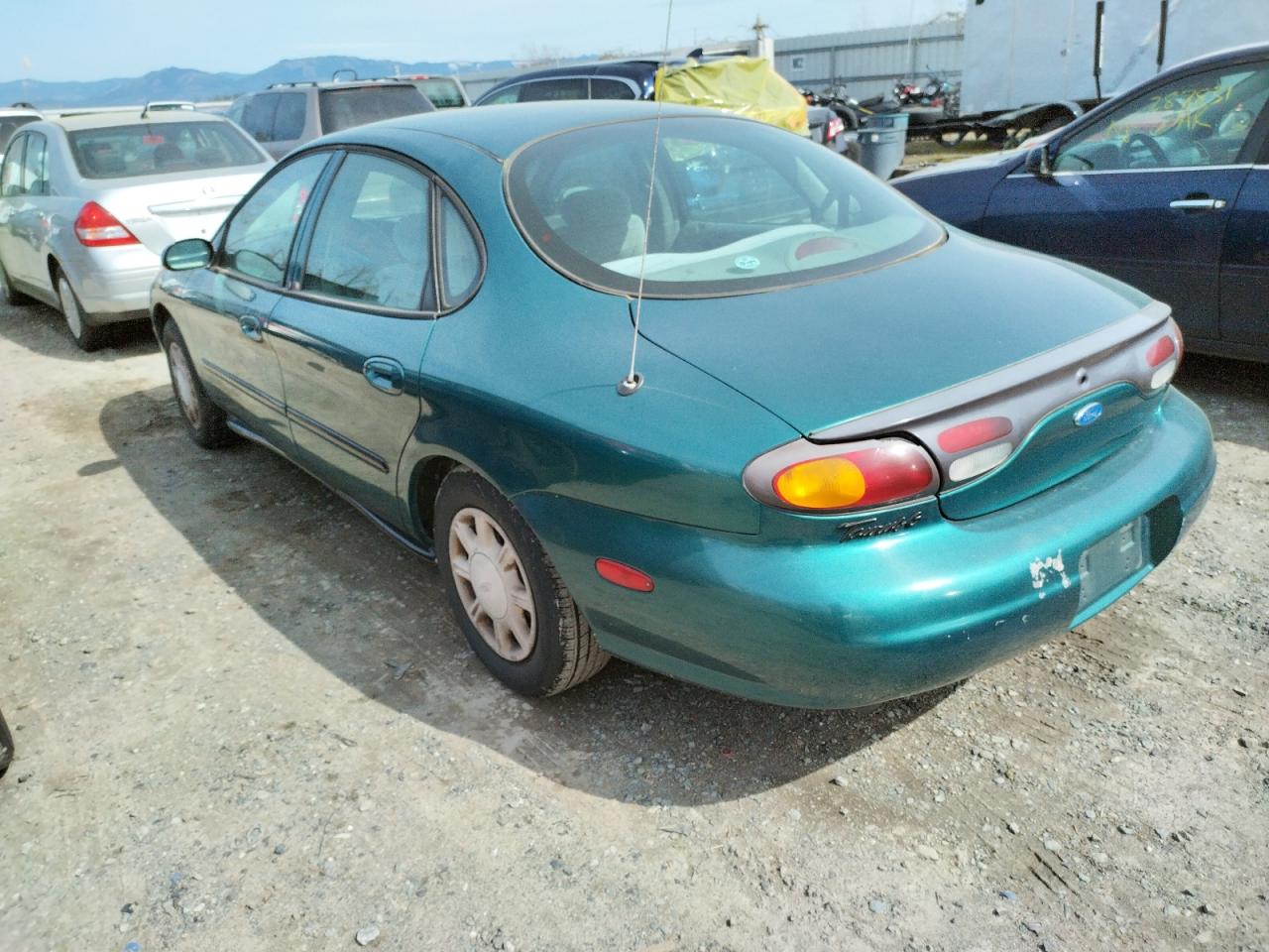 Photo 3 from auction – 1996 FORD TAURUS G with VIN 1FALP51U2TG295126